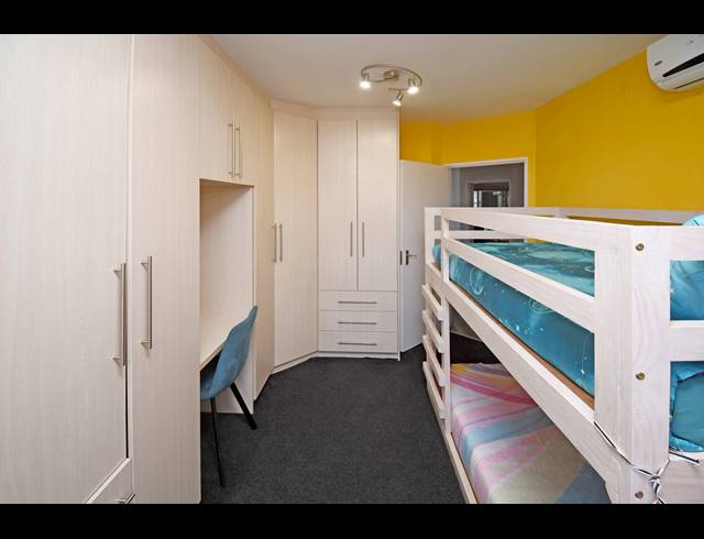 2 BEDROOM APARTMENT FOR SALE IN HOUGHTON ESTATE